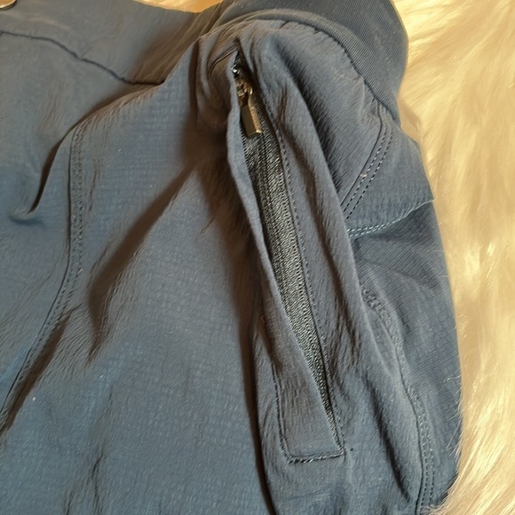 Athleta Navy Blue Cargo Skirt Size 16T - Picture 14 of 15